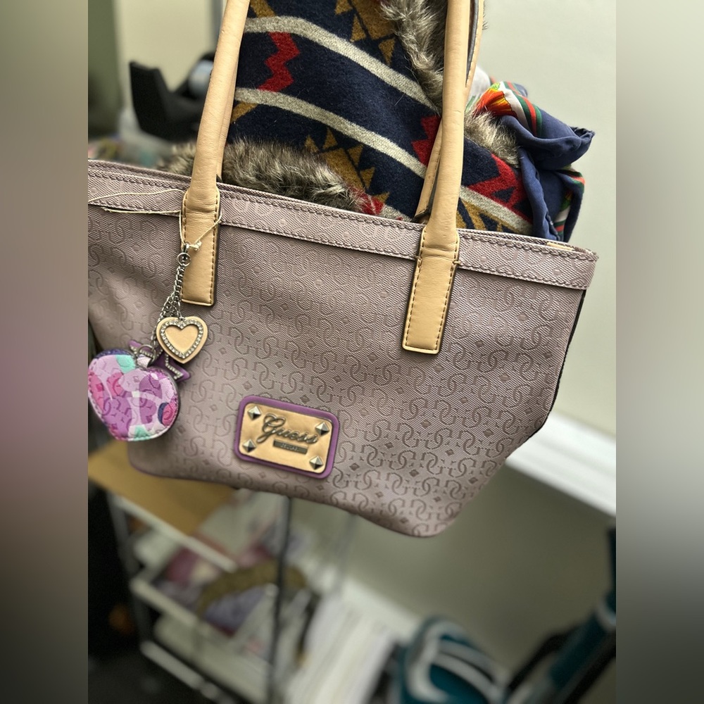 Guess tote bag